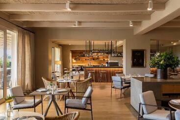 هتل Peralada Wine Spa & Golf