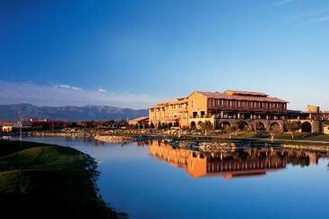 هتل Peralada Wine Spa & Golf