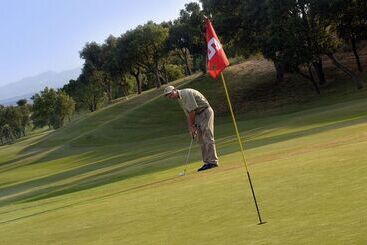 هتل Peralada Wine Spa & Golf