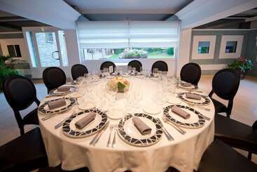 ホテル Restaurant Pessets & SPA