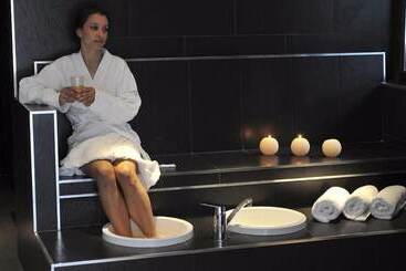 ホテル Restaurant Pessets & SPA