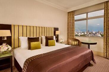 هتل The Cavendish London