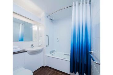 هتل Travelodge London Kings Cross Royal Scot