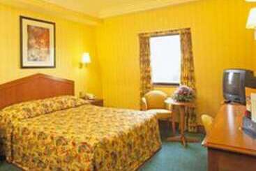 هتل Travelodge London Kings Cross Royal Scot