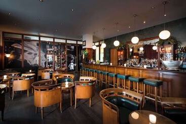 اقامتگاه Lindner Hotel Frankfurt Main Plaza, Part Of Jdv By Hyatt