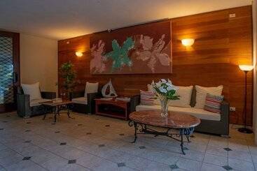 Velero Beach Resort