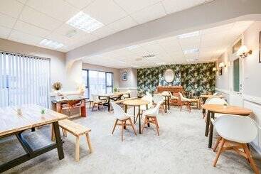 تختخواب و صبحانه Rambler Inn