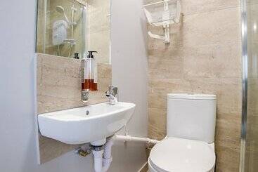 تختخواب و صبحانه Rambler Inn