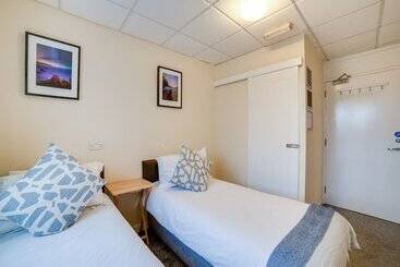 تختخواب و صبحانه Rambler Inn