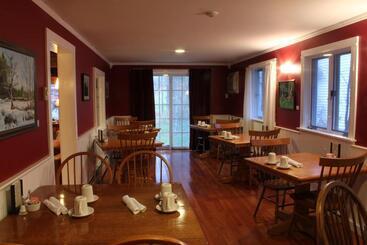 تختخواب و صبحانه The Wilmington Inn