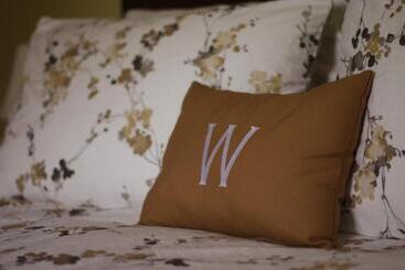 تختخواب و صبحانه The Wilmington Inn