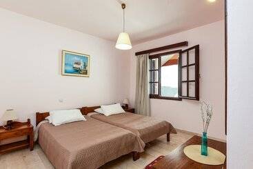 پانسیون Santa Maria Studios & Apartments