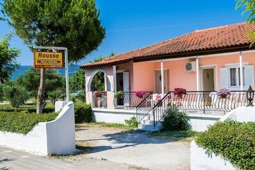 Roussa's Apartments