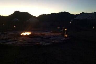 هتل Aramja Luxury Camp