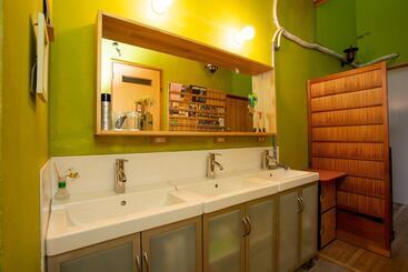 هتل Himeji 588 Guesthouse – Hostel