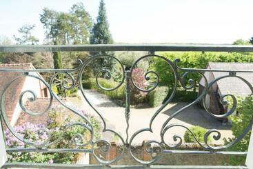 تختخواب و صبحانه Le Clos Des Péziers