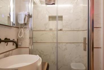 تختخواب و صبحانه Wellness Home Crisalide Spa