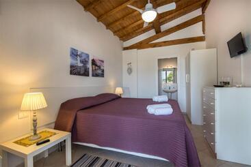 هتل Agriturismo Pian Di Spille Golf