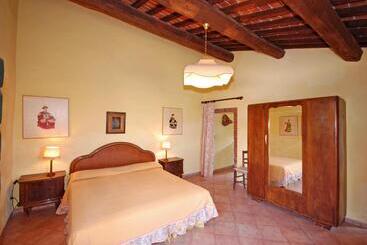 هتل Fattoria Di Casalappi