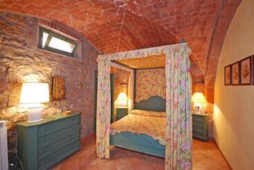 هتل Fattoria Di Casalappi