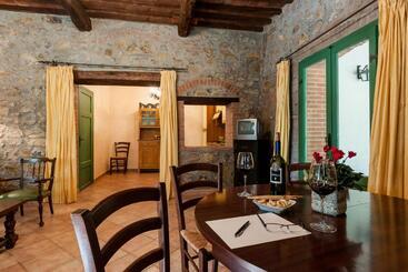 هتل Fattoria Di Casalappi
