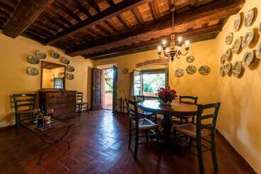 هتل Fattoria Di Casalappi