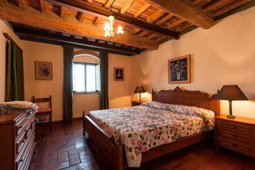 هتل Fattoria Di Casalappi