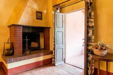 هتل Fattoria Di Casalappi
