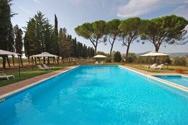 هتل Fattoria Di Casalappi