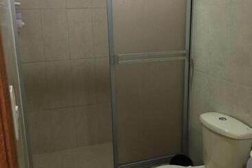 هتل Tababela Airport B&b