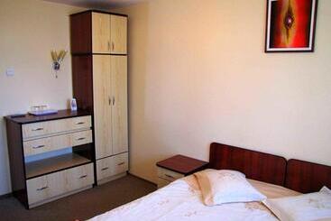 پانسیون Casa Oana