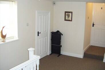 تختخواب و صبحانه Parkside Guest House