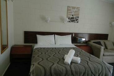 Coachman Motel