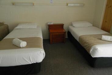 Coachman Motel
