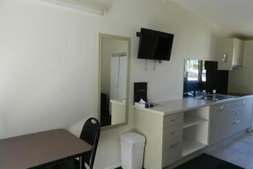 Coachman Motel