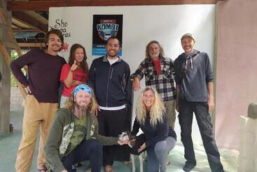 Kombi Hostel Camping