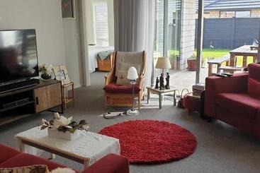 تختخواب و صبحانه Cambridge Retreat