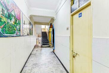 هتل O Suraj Residency