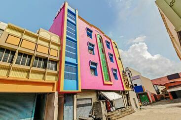هتل O Suraj Residency