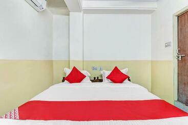 هتل O Suraj Residency