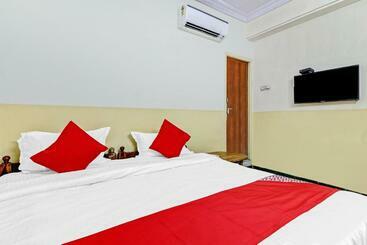 هتل O Suraj Residency