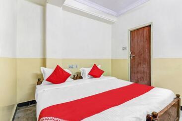 هتل O Suraj Residency