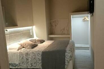 تختخواب و صبحانه Pvrooms