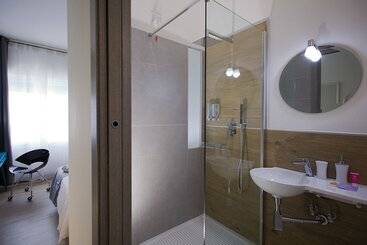 تختخواب و صبحانه Pvrooms