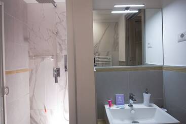 تختخواب و صبحانه Pvrooms