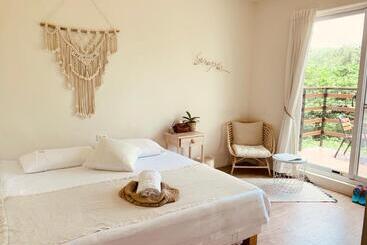 تختخواب و صبحانه W24墾丁民宿墾丁大街一館bnb