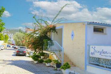 Ceylan Boutique House