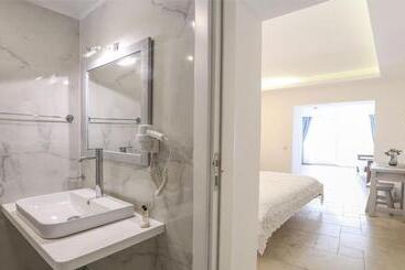 Ceylan Boutique House