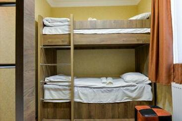 Hostel Look