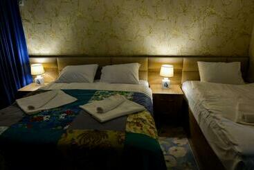 Hostel Look